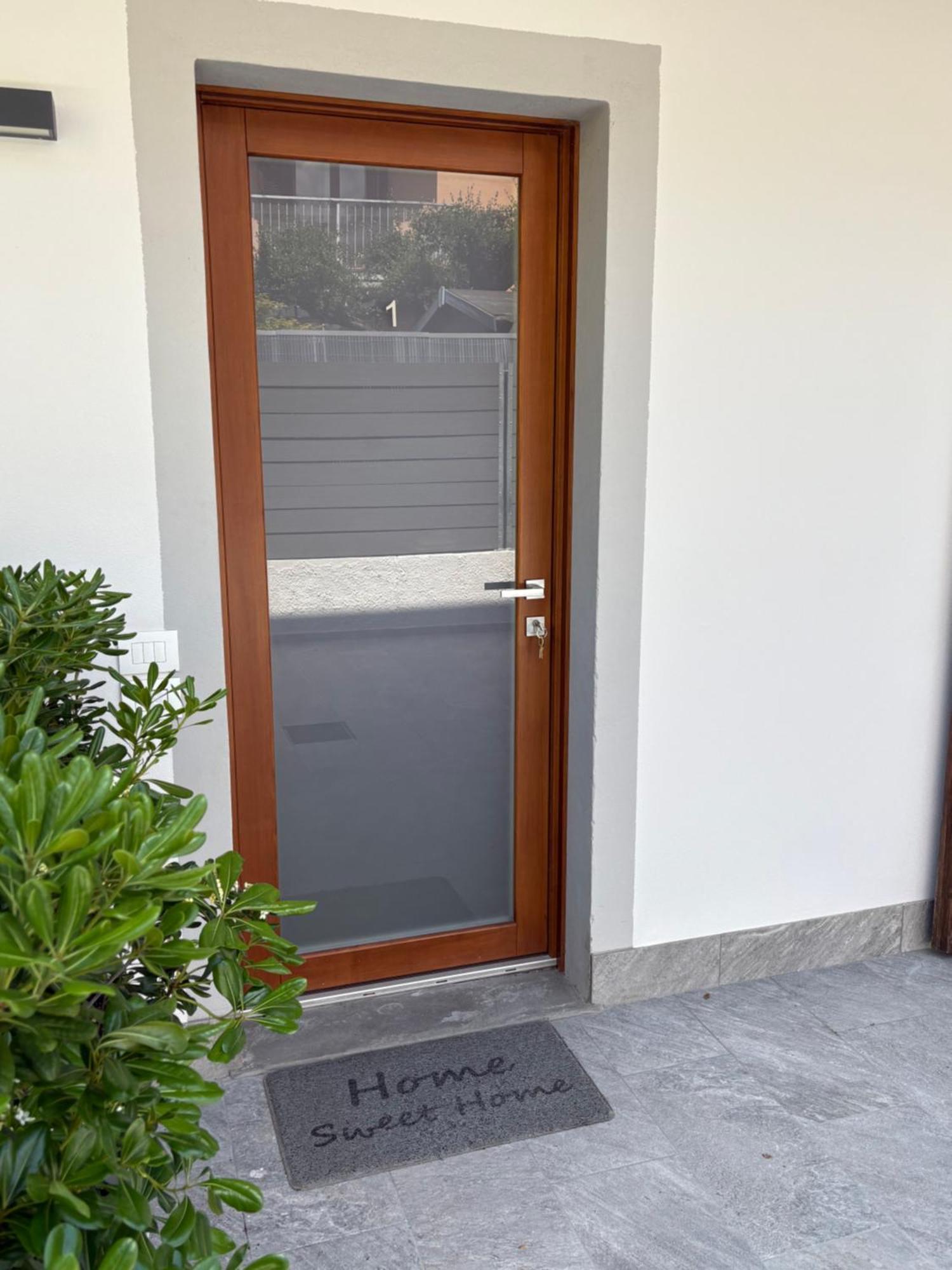Sweet Home... Parking Inside Azzano San Paolo Exterior foto